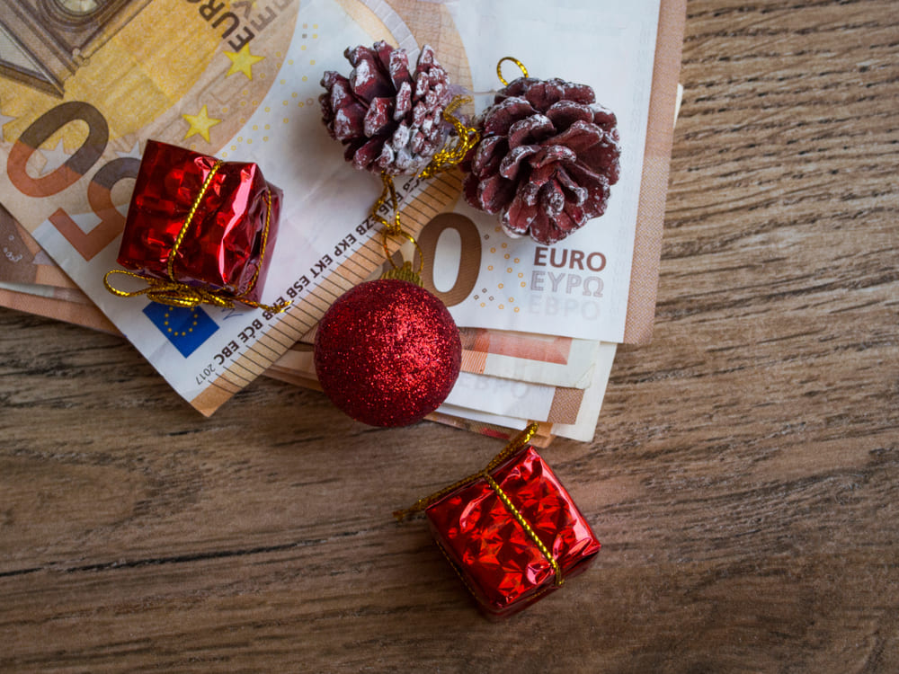 Bonus Natale 2024: chi può richiedere i 100€ una tantum?